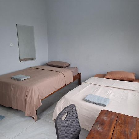 Smiley'S Homestay Berastagi Eksteriør bilde