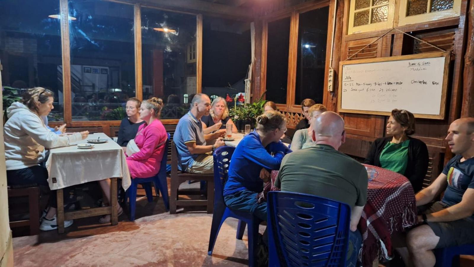 Smiley'S Homestay Berastagi Eksteriør bilde