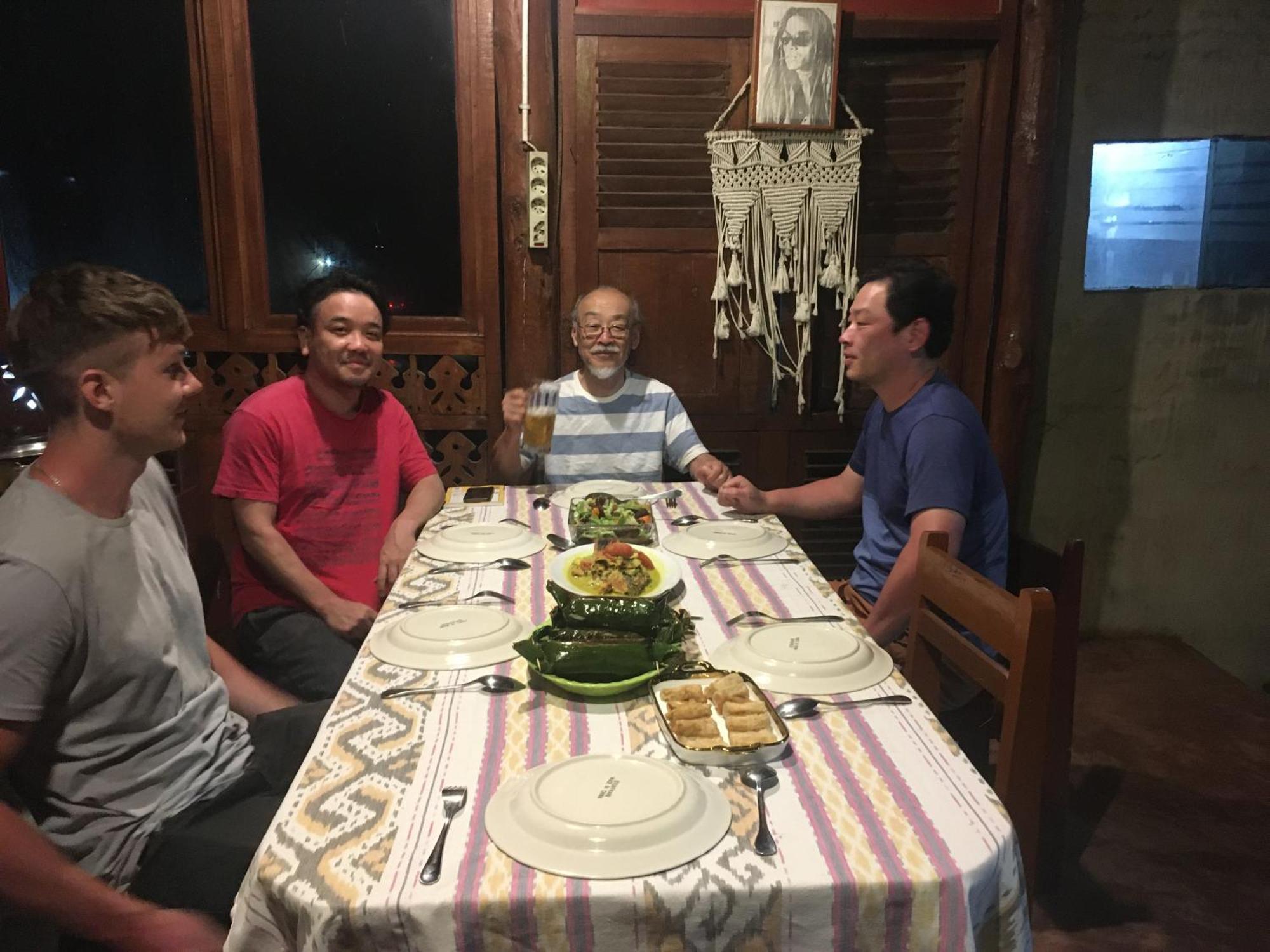 Smiley'S Homestay Berastagi Eksteriør bilde